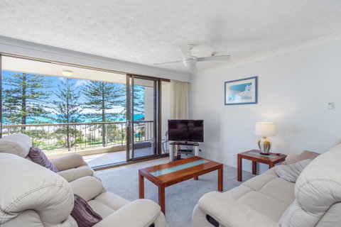 Columbia Beachfront Apartments On Rainbow Bay - Sydneys Hotel 8