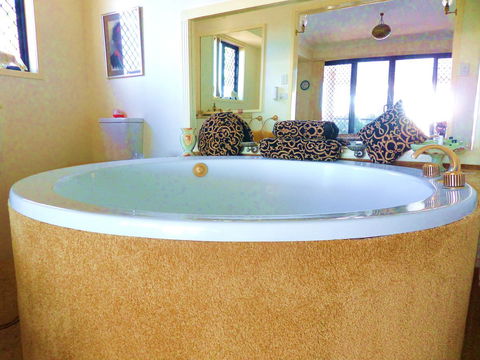 Gaia On Bribie Island - Sydneys Hotel 12