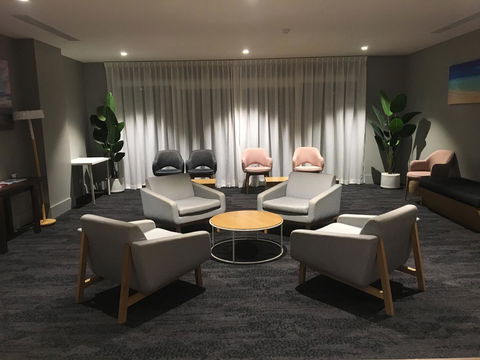 Woodroffe Hotel - Sydneys Hotel 4