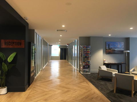 Woodroffe Hotel - Sydneys Hotel 6