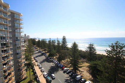 Oceania On Burleigh Beach - Sydneys Hotel 24