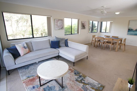 San Marino By The Sea Apartments - Sydneys Hotel 12