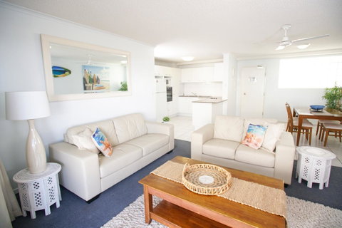 San Marino By The Sea Apartments - Sydneys Hotel 6