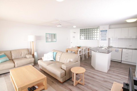 San Marino By The Sea Apartments - Sydneys Hotel 15