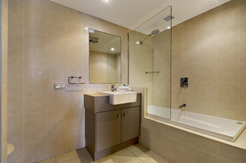 San Marino By The Sea Apartments - Sydneys Hotel 36