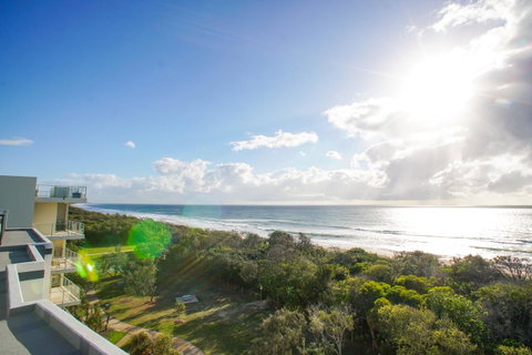 San Marino By The Sea Apartments - Sydneys Hotel 2