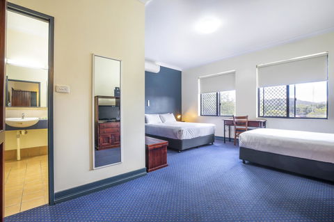 Nightcap At Atherton Hotel - Sydneys Hotel 2
