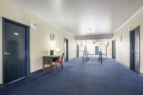 Nightcap At Atherton Hotel - Sydneys Hotel 10