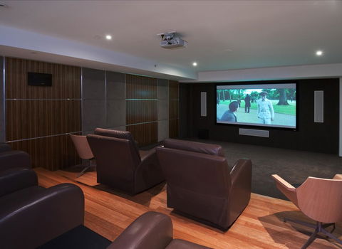 Reflection On The Sea - Sydneys Hotel 34