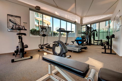 Reflection On The Sea - Sydneys Hotel 22