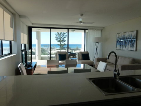 Pure Kirra - Sydneys Hotel 24