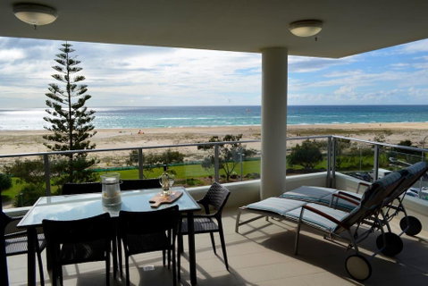 Pure Kirra - Sydneys Hotel 13