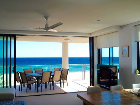 Pure Kirra - Sydneys Hotel 7