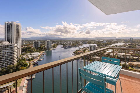 Vibe Hotel Gold Coast - Sydneys Hotel 5
