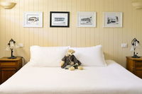 Book Yungaburra Accommodation Vacations Sydneys Hotel Sydneys Hotel