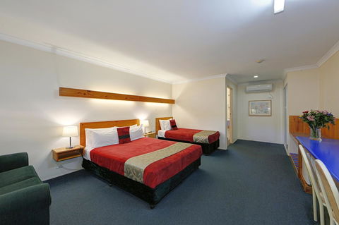 Smart Motels Bert Hinkler - Sydneys Hotel 11