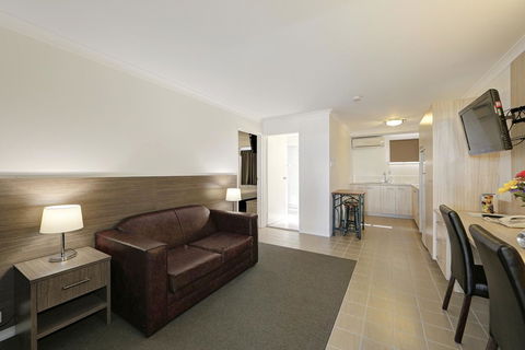 Smart Motels Bert Hinkler - Sydneys Hotel 32