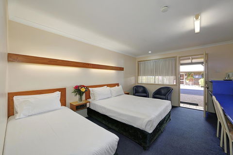 Smart Motels Bert Hinkler - Sydneys Hotel 18