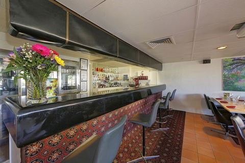 Smart Motels Bert Hinkler - Sydneys Hotel 6