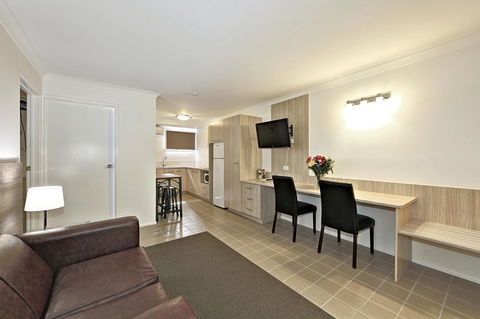 Smart Motels Bert Hinkler - Sydneys Hotel 31