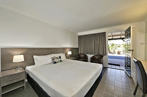 Smart Motels Bert Hinkler - Sydneys Hotel 24