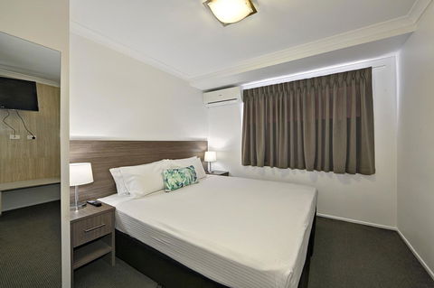 Smart Motels Bert Hinkler - Sydneys Hotel 25