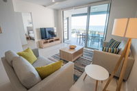 Book Maroochydore Accommodation Vacations Sydneys Hotel Sydneys Hotel