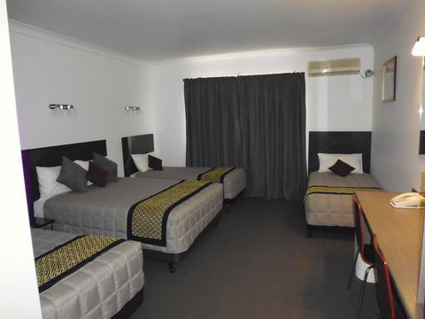 Burke & Wills Motor Inn - Sydneys Hotel 26