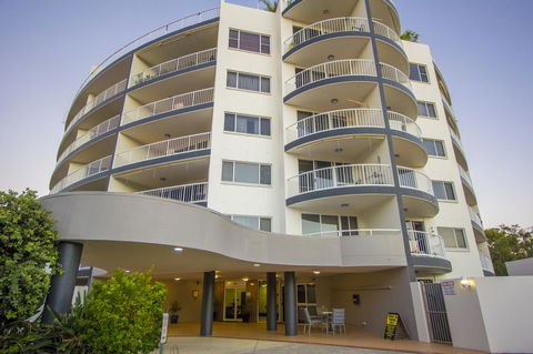 Fairways Golf & Beach Retreat Bribie Island - Sydneys Hotel 9