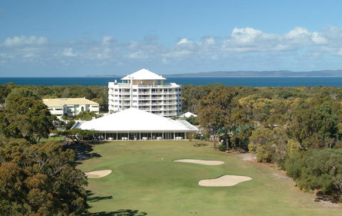 Fairways Golf & Beach Retreat Bribie Island - Sydneys Hotel 10