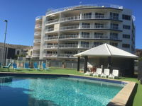 Book Woorim Accommodation Vacations Sydneys Hotel Sydneys Hotel