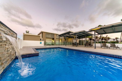 Echelon Apartments Yeppoon - Sydneys Hotel 0