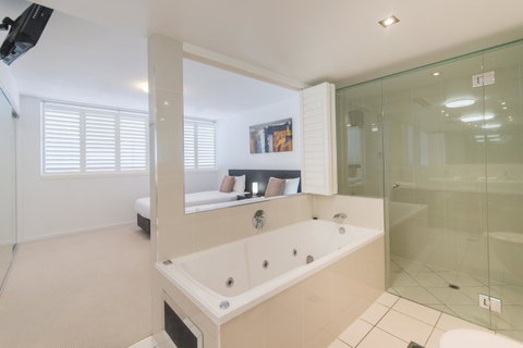 Echelon Apartments Yeppoon - Sydneys Hotel 10