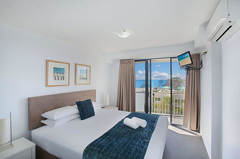 Catalina Resort - Sydneys Hotel 13