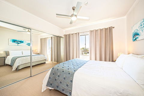 On The Bay Apartments - Sydneys Hotel 2
