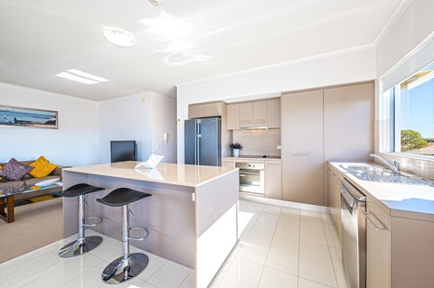 On The Bay Apartments - Sydneys Hotel 4