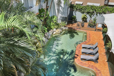 Coral Tree Inn - Sydneys Hotel 21