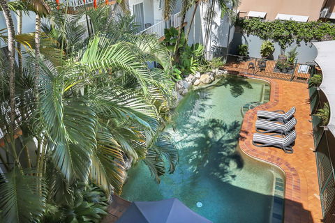 Coral Tree Inn - Sydneys Hotel 18