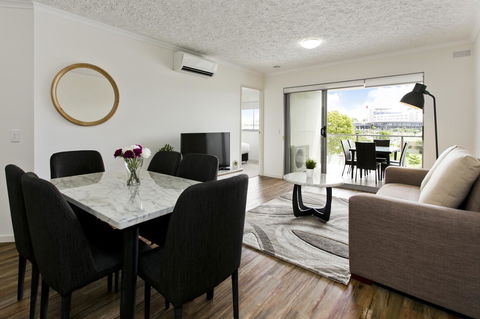 Arise Princess Regent Apartments - Sydneys Hotel 11