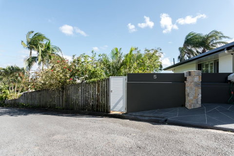 Private Guest Suite High On Currumbin Hill - Sydneys Hotel 29