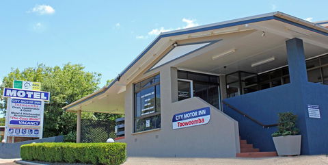 City Motor Inn - Sydneys Hotel 0