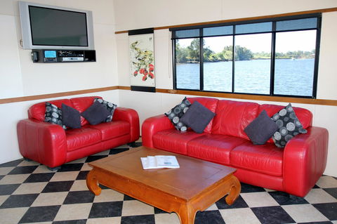 Coomera Houseboats - Sydneys Hotel 17