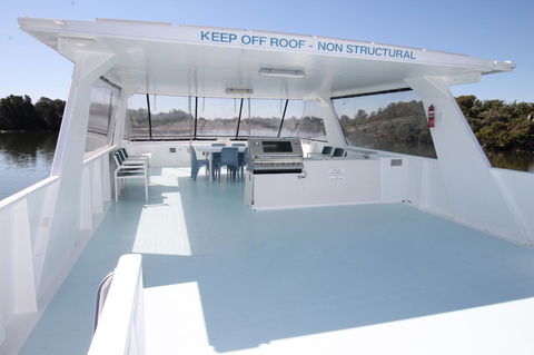 Coomera Houseboats - Sydneys Hotel 13