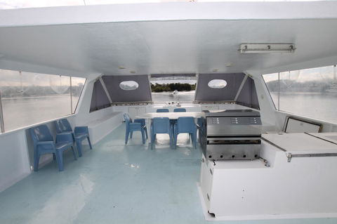 Coomera Houseboats - Sydneys Hotel 7