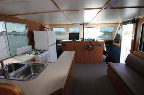 Coomera Houseboats - Sydneys Hotel 1