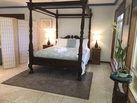 Taj On Byrnes - Private Luxury Apartment Mareeba - Sydneys Hotel 0