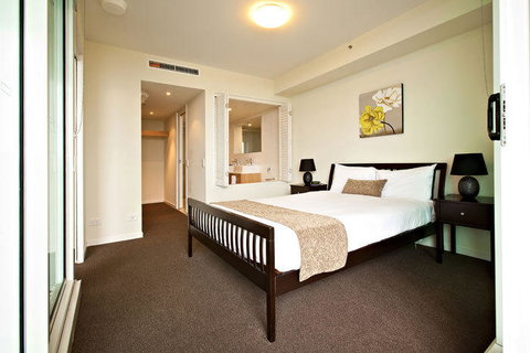 Lanai Riverside Apartments - Sydneys Hotel 8