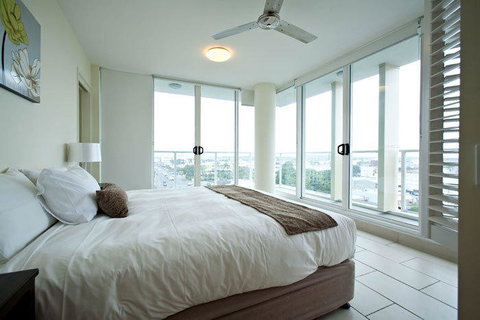 Lanai Riverside Apartments - Sydneys Hotel 36