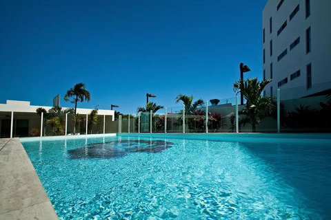 Lanai Riverside Apartments - Sydneys Hotel 1