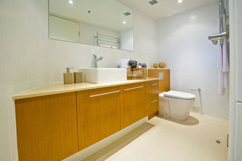 Lanai Riverside Apartments - Sydneys Hotel 26